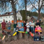 Gruppenfoto bei der Spielplatzaktion